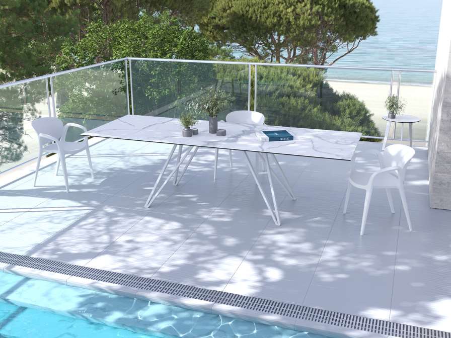 OUTDOOR DINING TABLE MAJORELLE